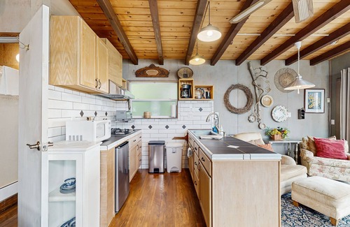 Mendocino House | Serene & Relaxing Coastal Home w/Free WiFi, Deck, Enclosed Yard, & Ocean Views