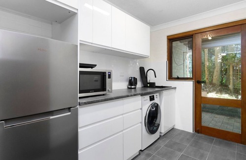 Lilli Pilli House | Serene Retreat 5 minutes walk from beach