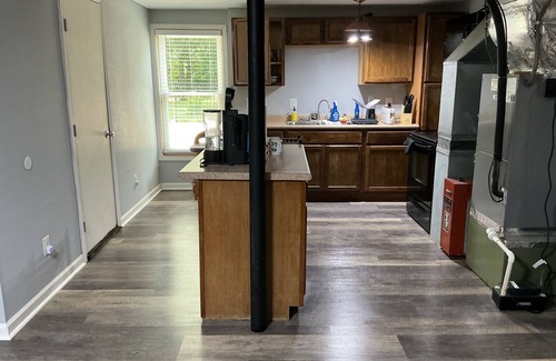 Nashville House | Serene Retreat Close to Town - Acre Lot Fully Fenced Backyard