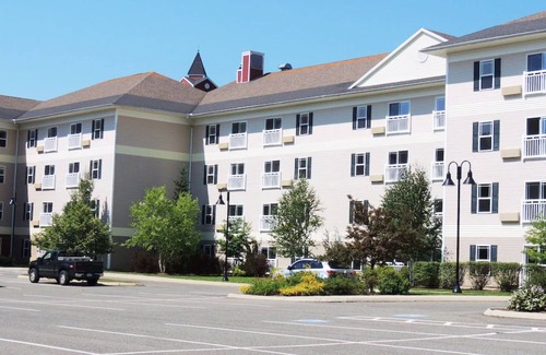 Pittsfield Condo | Serene Retreat in the Scenic Berkshire Mountainsn