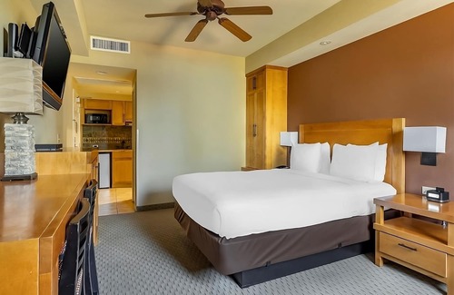 South Lake Tahoe Hotel | Serene Retreat in South Lake Tahoe! Swimming Pool, Kitchenette!