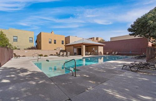 Tucson House | Serene Retreat with Pool & Spa 3 Bed 3 Bath