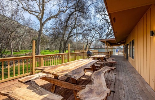 Kaweah House | Serene Riverfront Home · Private River Access – Just 150 Yards Away