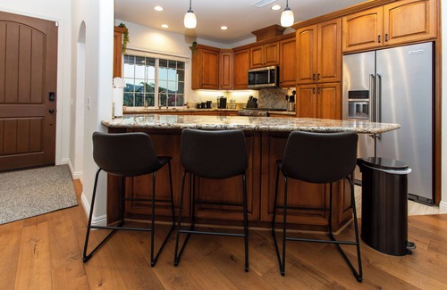 Vista House | Serene Spa Valley Home - Family Legoland Zoo Beach