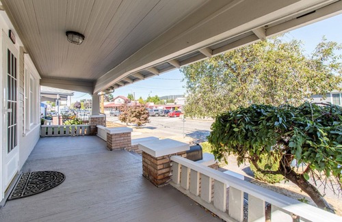 Sumner House | Serene Sumner 2BR w/Parking, nr Parks, Schools & Markets, by Blueground