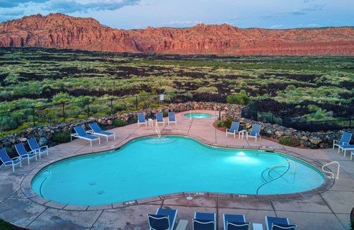 Ivins House | Serene Views: Luxurious 3 bedroom home, Community Pool, Stunning Views!