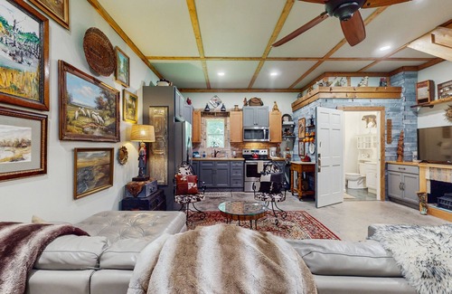 Blairsville House | Serene waterfront home with firepit, deck, & central AC