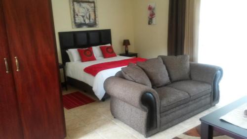 Lynnwood Ridge House | SereNight Guesthouse