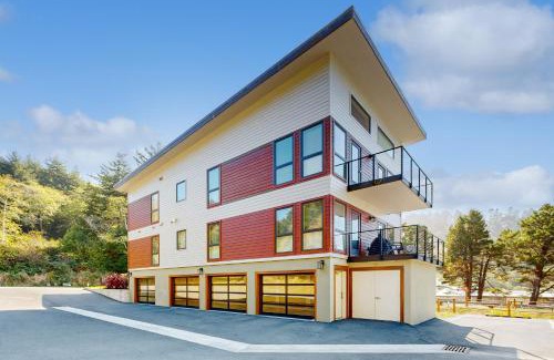 Gold Beach Apartment | Serenity at Deerhaven #B & #C