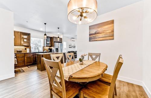 Gold Beach Apartment | Serenity at Deerhaven #A & #C
