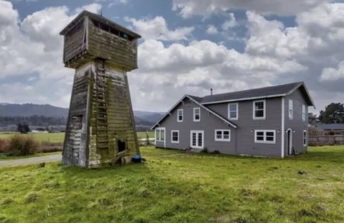 Carlotta Other | Serenity Awaits: Fortuna's Eel River Valley Farmhouse Retreat, Pet Friendly