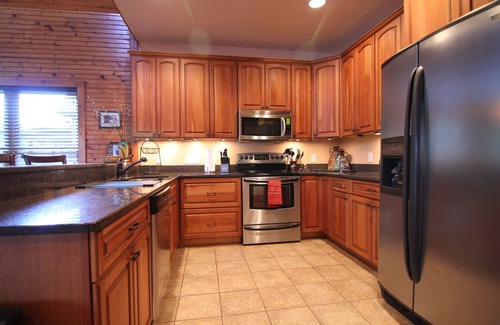 Serenity Bay House | Serenity Bay, Keowee Lakefront Cabin, Covered Dock, Kayaks, Clean, Near Clemson