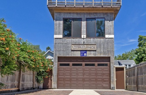 Miller Beach House | Serenity Beachfront 3 Bedroom Walkout Steps from the Shore Close to Nat’l Park!