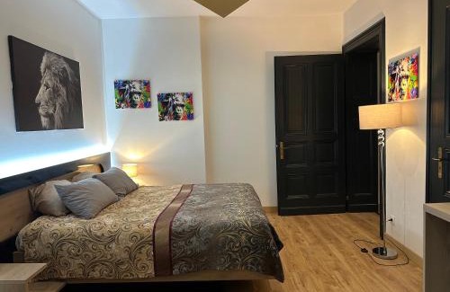 Nouvelle Ville Apartment | SERENITY BED PALACE 2 Metz GARE