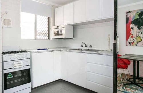 Subiaco Apartment | Serenity & Comfort in Subiaco 1 Bedroom Unit