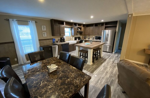 Sharps Chapel House | Serenity Cove 3 Bedroom Home on Secluded Cove