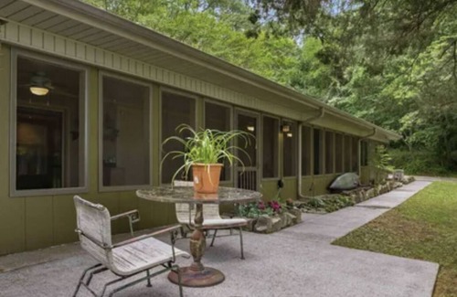 Scottsboro House | Serenity Cove-a unique waterfront home with canoe, kayak and fire pit!