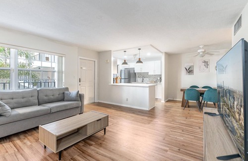 East Fort Lauderdale Apartment | Serenity Home: Your Peaceful Escape Just Steps from the Beach