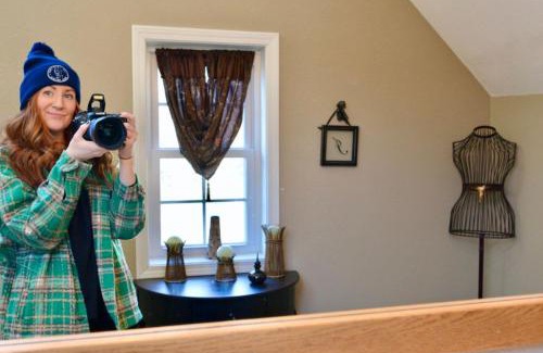 Hartsburg House | Serenity House Retreat Near MKT