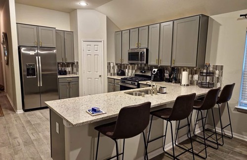 Barker House | Serenity in Suburbia - Katy Tx