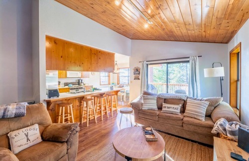 Sonora Cabin | Serenity in the Pines: Cozy Mountain Retreat