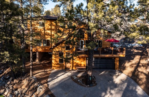 Munds Park Cabin | Serenity in the Pines - Luxury Cabin in Munds Park