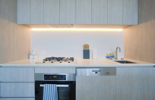 Adelaide Central Business District Apartment | Serenity in the Sky - 2BR Apt in Rundle Mall