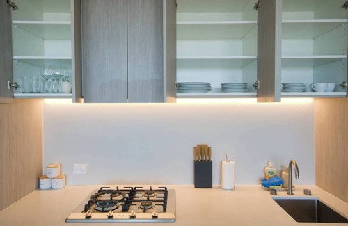 Adelaide Central Business District Apartment | Serenity in the Sky - 2BR Apt in Rundle Mall