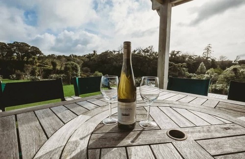 Egmont Village House | Serenity Lodge with River Views
