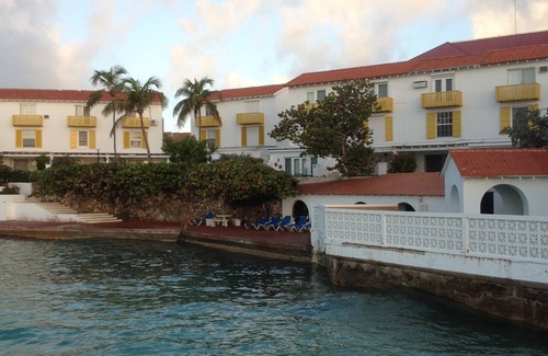 Nassau House | Serenity Nassau - Waterfront Views from Every Room, Beach/Pool