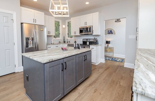 La Crosse House | Serenity Now on Lake Gaston