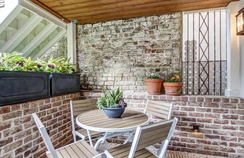 Historic Downtown Savannah Apartment | Serenity on Jones