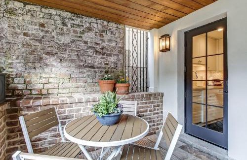 Historic Downtown Savannah Apartment | Serenity on Jones