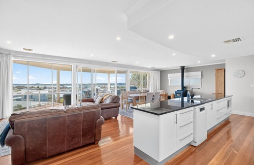 Goolwa South House | Serenity on Sir George