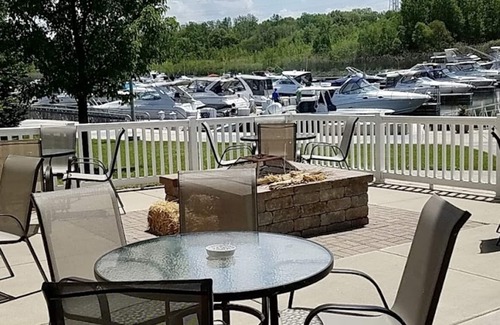 Portage Condo | Serenity on the Shores - with easy transport to Chicago/SouthShore across the St