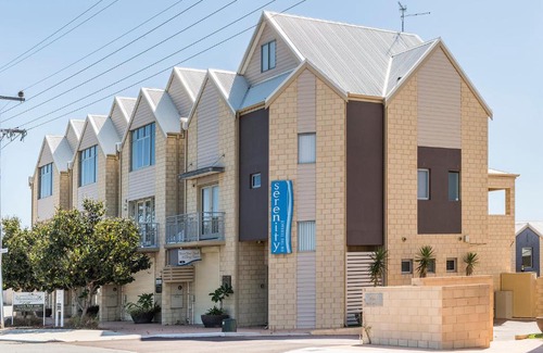 Mandurah Apartment | Serenity on the Terrace