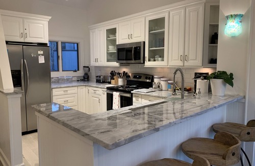 Kiawah Island Villa | Serenity Over the Lagoon- 3 BR/3 BA Villa w/Lagoon Views! 8 Min walk to Beach!
