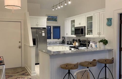 Kiawah Island Villa | Serenity Over the Lagoon- 3 BR/3 BA Villa w/Lagoon Views! 8 Min walk to Beach!