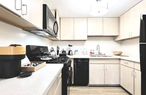 Wilshire Montana Apartment | Serenity Retreat in Santa Monica