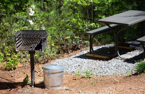 Mill Spring Cabin | Serenity Ridge Cabin A: Couple's Getaway + Hot Tub