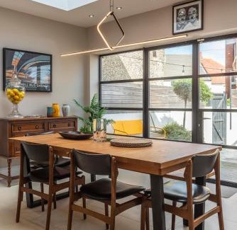 Broadstairs House | Serenity Sands - Modern 4 bedroom home