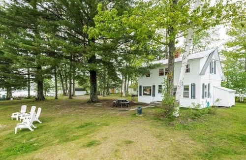 Mount Sunapee House | Serenity Shore Cabin near Ski mountain