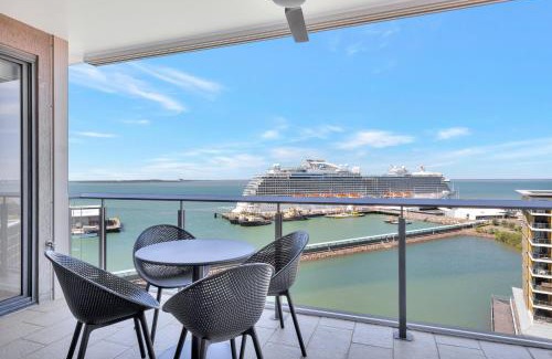 Darwin City Centre Apartment | Serenity Short Stays - Sea La Vie - 3brm Penthouse at Darwin Waterfront