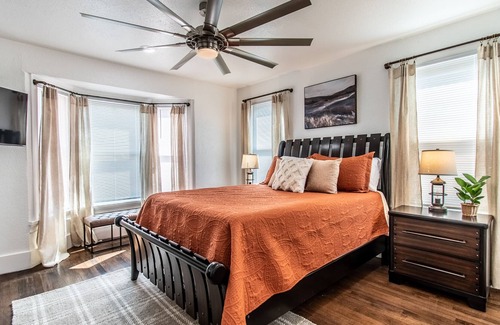 Del Mar House | Serenity Suite- Whole Duplex- Ocean Dr