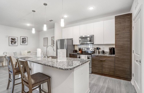 Sun Bay South Apartment | Serenity Suites: 3BR Gem in South Tampa's Heart