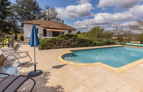 La Fagette Villa | Sergetta, a house with a big pool and huge garden