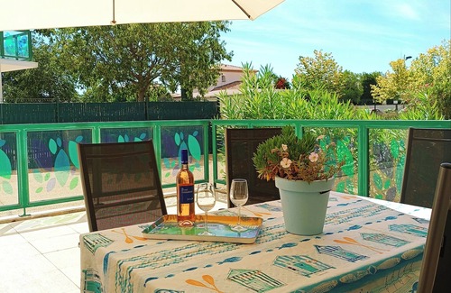 Serignan Apartment | Serignan-Canal du midi. Spacious apartment in luxury apartment complex. Full A/C