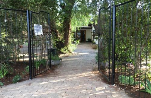 Serowe Hotel | Serowe Hotel