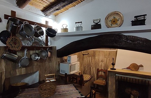 Sao Barnabe Cottage | Serra do Caldeirão Private Pool Villa
