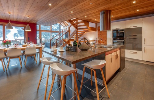 La Salle-les-Alpes Ski Chalet | Serre-Chevalier: 5-star luxury chalet, Spa area, panoramic view